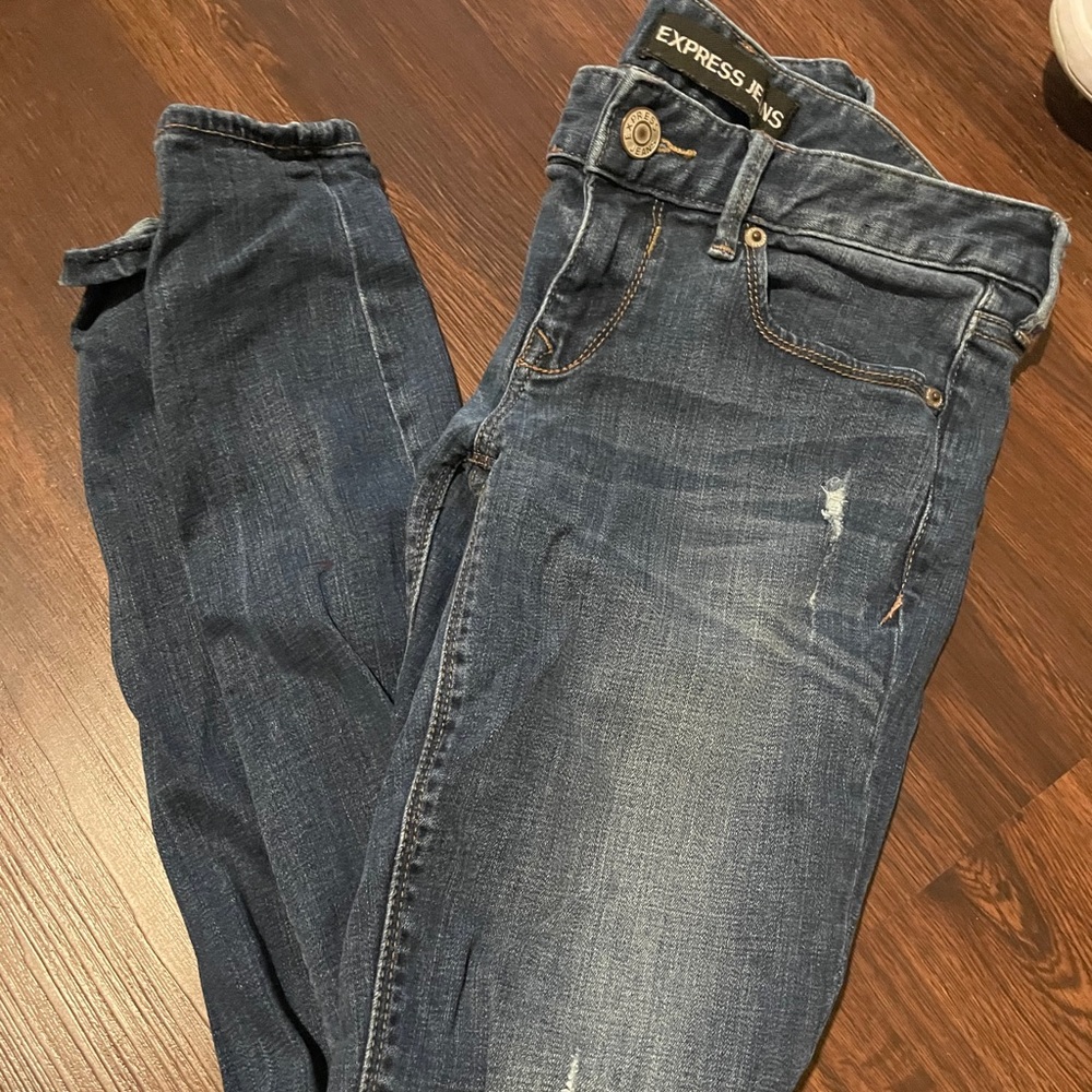 Express Distressed Jeans